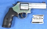 SMITH & WESSON 686+ .357 MAG 164194 - 2 of 25