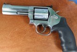 SMITH & WESSON 686+ .357 MAG 164194 - 17 of 25