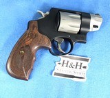 SMITH & WESSON 327 .357 MAG 170245 - 24 of 25