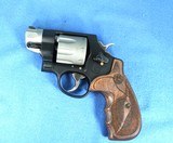 SMITH & WESSON 327 .357 MAG 170245 - 3 of 25
