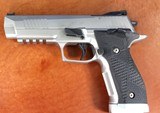 SIG SAUER P226 X5 SS SAO 9MM 226X5-9-STAS - 18 of 24
