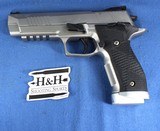 SIG SAUER P226 X5 SS SAO 9MM 226X5-9-STAS - 2 of 24
