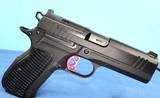 DAN WESSON DWX COMPACT OR N/S 9MM
92104 - 13 of 22