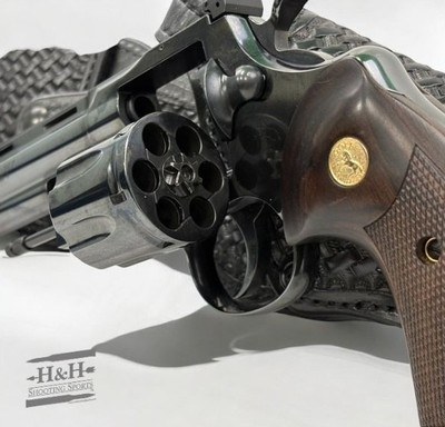 NEW MODEL COLT PYTHON WITH HOLSTER - Image 4 of 9