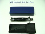 SUPERB QUALITY SWITCHBLADE BY AKC ITALY ETCHED ON THE BLADE RICASSO (AUTOMATIC KNIFE CO.) FACTORY NEW IN THE BOX W/POUCH. - 1 of 10