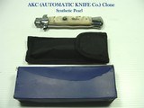 SUPERB QUALITY SWITCHBLADE BY AKC ITALY ETCHED ON THE BLADE RICASSO (AUTOMATIC KNIFE CO.) FACTORY NEW IN THE BOX W/POUCH. - 1 of 11