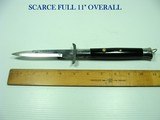 ORIGINAL c.1960'S RIZZUTO ESTILETO MILANO FULL 11" (SCARCE), BAYONET BLADE SWITCHBLADE KNIFE. - 4 of 11