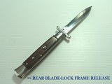 SUPERB 9" ITALIAN MADE SWITCHBLADE AUTOMATIC KNIFE WITH THICK, REAL ZEBRA WOODEN HANDLES, MINT IN THE POUCH WITH 4" BAYONET STYLE RAZOR SHAR - 3 of 5