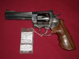 Smith & Wesson 629-6 Classic - 1 of 4