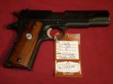 Colt 1911A1 Series 70 - 1 of 7