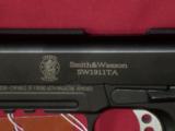 Smith & Wesson SW1911TA SOLD - 3 of 4