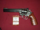 PENDING Smith & Wesson 629 Classic PENDING - 1 of 7