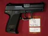 SOLD H&K USP Compact 40 SOLD - 1 of 4