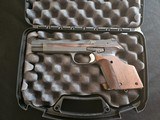 Sig Hammerli P240 .32S&W Polished Mint Condition w/ one magazine - 1 of 11