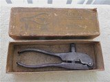 Winchester 32 WCF reloading hand tool 1874-1882 in Ideal loading tool box - 1 of 15