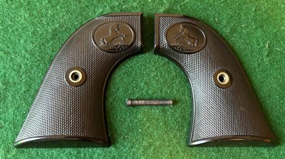 Colt 1st Generation SA original Guta Percha grips serial range 1900 to 1915 - Image 1 of 14