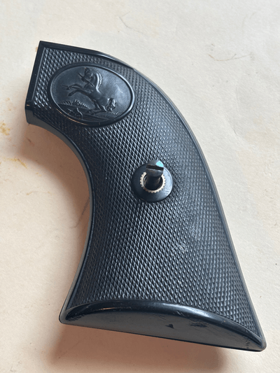 Colt 1st Generation SA original Guta Percha grips serial range 1900 to 1915 - Image 6 of 14