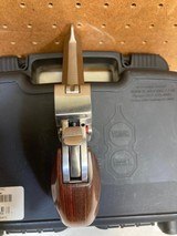 Bond Arms Snake Slayer IV 410 shot shell (3 inch)/45 Colt plus extra (4.25) barrel in 357 Mag/38 Spl - 4 of 9