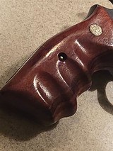 Smith and Wesson model 16-4 Revolver. 32 magnum - 8 of 10