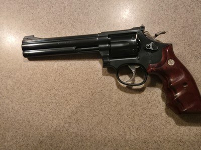 Smith and Wesson model 16-4 Revolver. 32 magnum