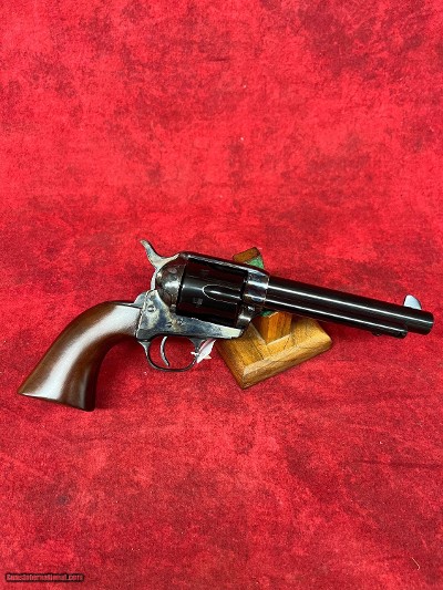 Uberti 1873 Single Action Cattleman II NM 5-1/2" .45 LC w/ New Improved Retractable firing pin (356710) 