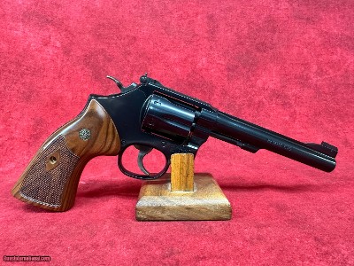 Smith & Wesson 48 Classic 22 WMR Blued Carbon Steel 6" Barrel, 6rd Cylinder & K-Frame, Wood Grip (150718)