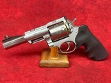 RUGER SUPER REDHAWK ALASKAN TOKLAT 454 CASULL SS 5" AS
(5517) - 3 of 3