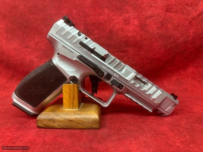 Canik SFx Rival-S Full Size 9mm Luger 18+1, 5" SS Barrel, Steel Slide, Chrome w/Black (HG7010CN)
