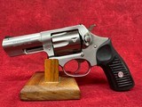 Ruger SP101 .327 Federal 6-shot. Satin stainless finish. Made around 2008. BARREL LENGTH: 3". Comes with case (5759) and documents. - 3 of 6