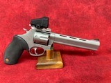 Taurus M17 Tracker 17 HMR 6.5" SS 7 Round with Vortex Venom 3 MOA red dot - 11 of 12