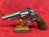 SMITH & WESSON 629 MOUNTAIN GUN 44 MAG 4" SS BEAR HUG GRIPS/GOLD BEAD/NO IL 44 Magnum | 44 Special (14041) - 3 of 5