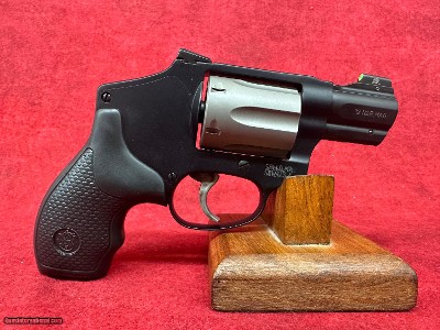 Smith & Wesson 432UC .32H+R MAG Titanium Lipsey's Exclusive (14351)