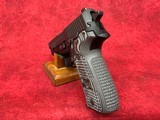 Sig Sauer P226R Extreme  40 S&W Night Sights (E26R-40-XTM-BLKGRY) - 4 of 4