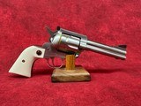 Ruger New Model Blackhawk .44 S&W Special, KNVB 444SPCL, stainless steel, 4 5/8" barrel, simulated ivory grips, flat top Talo Exclusive (0523