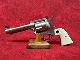 Ruger New Model Blackhawk .44 S&W Special, KNVB-444SPCL, stainless steel, 4 5/8" barrel, simulated ivory grips, flat top Talo Exclusive (0523 - 2 of 6