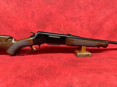 Browning BLR Lightweight 243 Win 4+1 20" Blue Barrel, Black Aluminum Receiver, w/Curved Grip Gloss Black Walnut Stock (034009111)