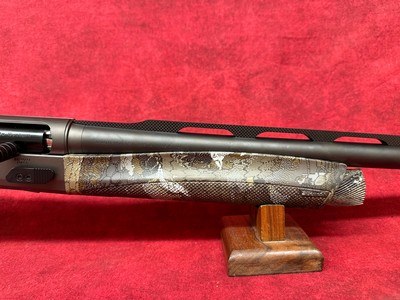 Benelli Super Black Eagle 3 AI Waterfowl Shotgun 12 Ga, 3.5