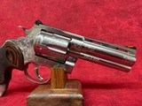 Colt Anaconda 44 Mag 4.25" Barrel 6Rnd Engraved/Rosewood Pearl Grip - Image 3 of 7