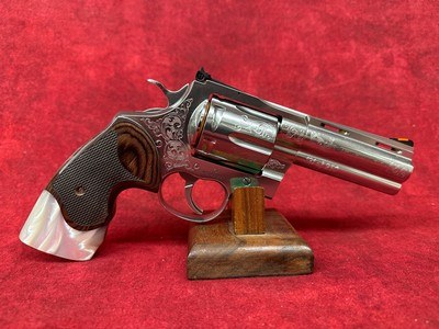 Colt Anaconda 44 Mag 4.25" Barrel 6Rnd Engraved/Rosewood Pearl Grip - Image 1 of 7