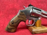 Smith & Wesson 686 Plus Mountain Gun Lipsey’s Exclusive .357 Mag 4” SS (14040) - 2 of 7