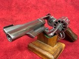 SMITH & WESSON 617 MOUNTAIN GUN 22LR 4" SS BEAR HUG GRIPS/GOLD BEAD SIGHT LIPSEY'S EXCLUSIVE (14107) - 8 of 8