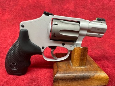 SMITH & WESSON 632 UC TI 32 H&R 1-7/8