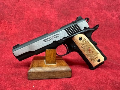 Browning 1911 - 380 Black Label Medallion Full Size Frame 380 ACP 8+1 4.25" Stainless Steel Barrel, Maple Wood Grip (051998492) - Image 4 of 7