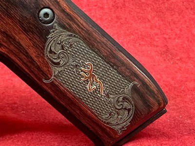 Browning Buck Mark Medallion 22 LR 10+1 5.50", w/Gold Buckmark Grips Vortex Crossfire Red Dot (051581490) - Image 6 of 9
