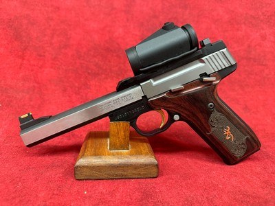 Browning Buck Mark Medallion 22 LR 10+1 5.50", w/Gold Buckmark Grips Vortex Crossfire Red Dot (051581490) - Image 5 of 9