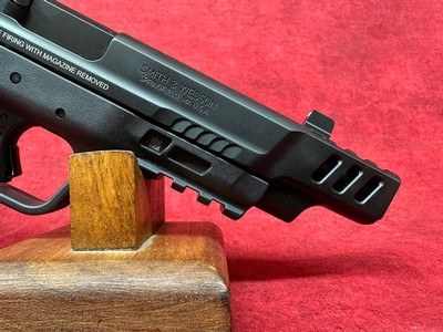 Smith & Wesson M&P PC M2.0 Full Size 10mm Auto 15+1 5.60" Black Armornite Ported Stainless Steel Barrel, w/Picatinny Rail (13915) - Image 5 of 9