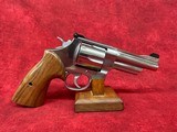 SMITH & WESSON 629 MOUNTAIN GUN 44 MAG 4" SS BEAR HUG GRIPS/GOLD BEAD/NO IL 44 Magnum | 44 Special (14041) - Image 1 of 8