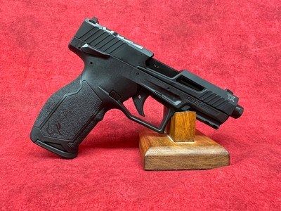 Taurus TX22 T.O.R.O Gen 2 Full Size Frame 22 LR 16+1/22+1 4.60" Matte Black Threaded Barrel (1-2TX22P141) - Image 1 of 7