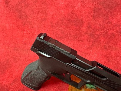 Taurus TX22 T.O.R.O Gen 2 Full Size Frame 22 LR 16+1/22+1 4.60" Matte Black Threaded Barrel (1-2TX22P141) - Image 2 of 7
