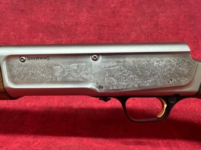 Browning A5 Ultimate 12 Gauge 28" Barrel 3" 4+1, Blued Barrel, Engraved Satin Nickel Finished Receiver (0118203004) - Image 10 of 11